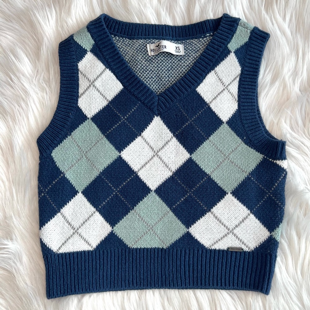 Cropped Argyle Sweater Vest